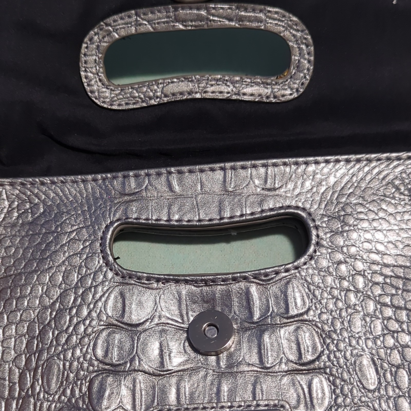 Nine West Metallic Silver Croc Embossed Clutch Top Handle Magnetic, Lined