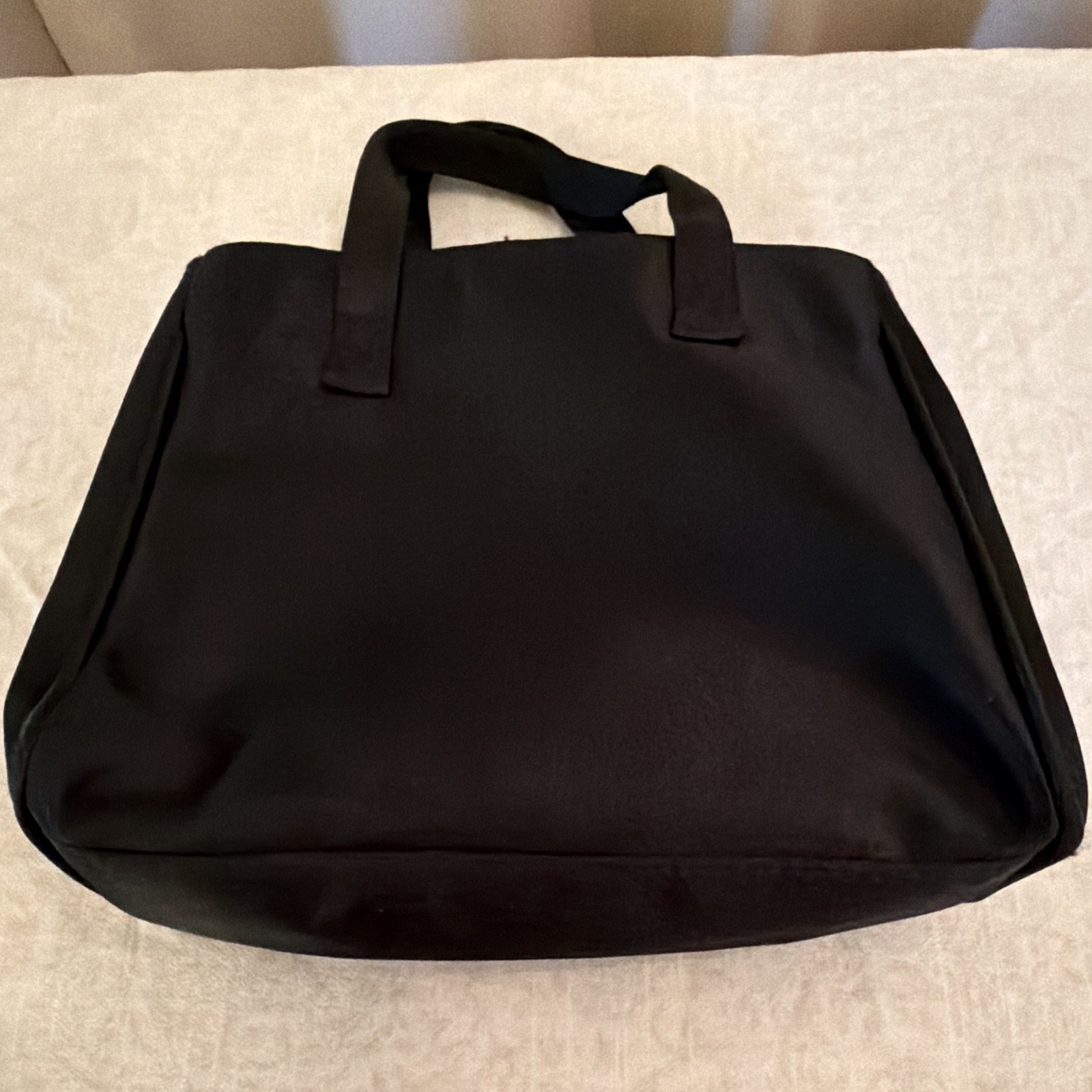 Harrods Black Logo Tote Bag w/ Zip Closure Inner Pockets Double Handles