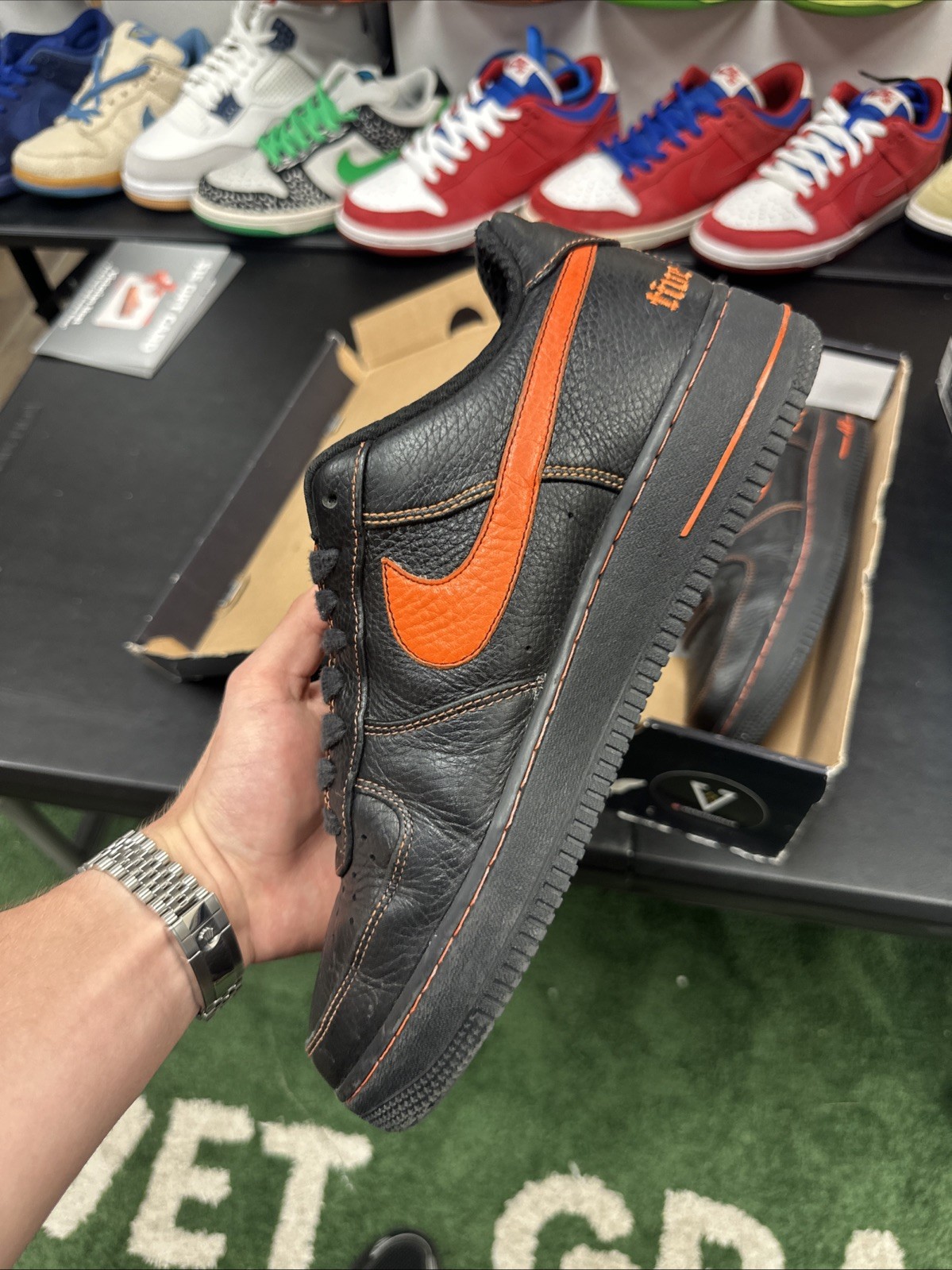 Size 10 – Vlone x NikeLab Air Force 1 Vlone