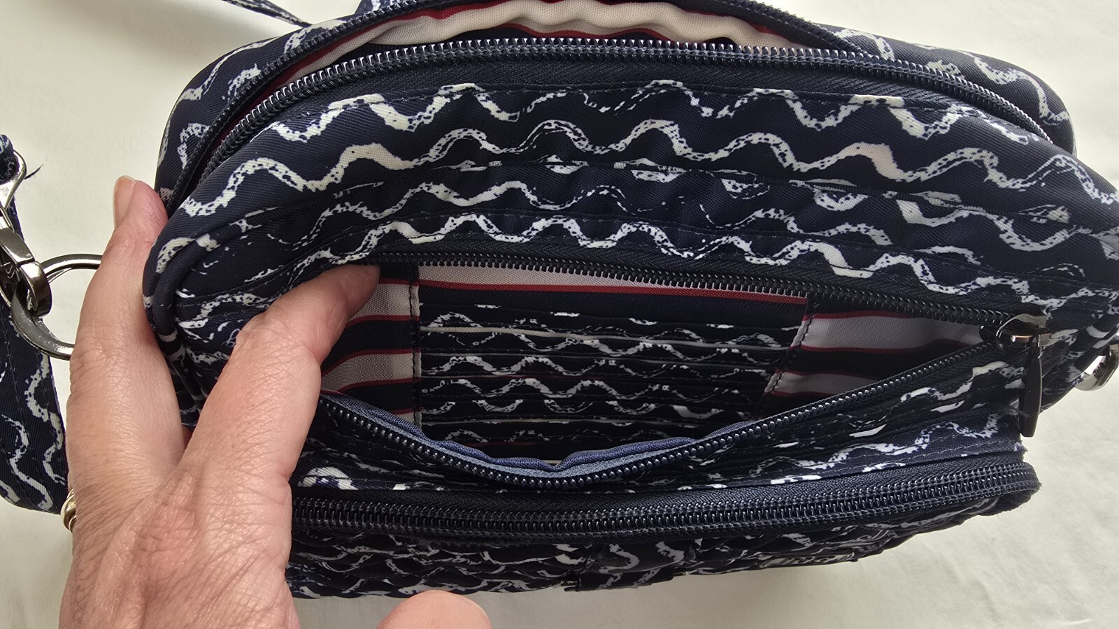 Lug Carousel Convertible Crossbody Navy White Waves Classic Purse *Small Tear*