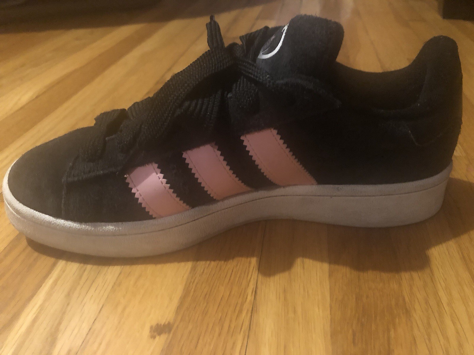 Adidas Campus 00’s Black Suede Pink Stripes Size 9 Women/ Size 7 Men