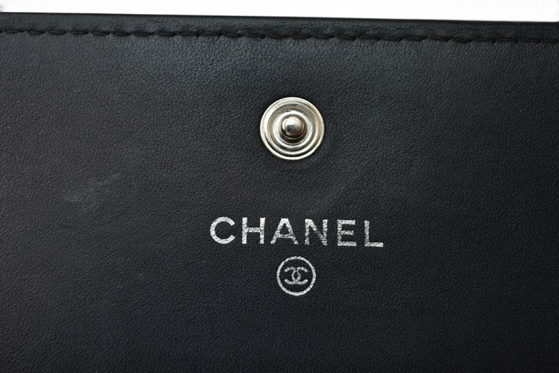 Chanel Authentic wallet A50070 Caviar Leather Black COCO