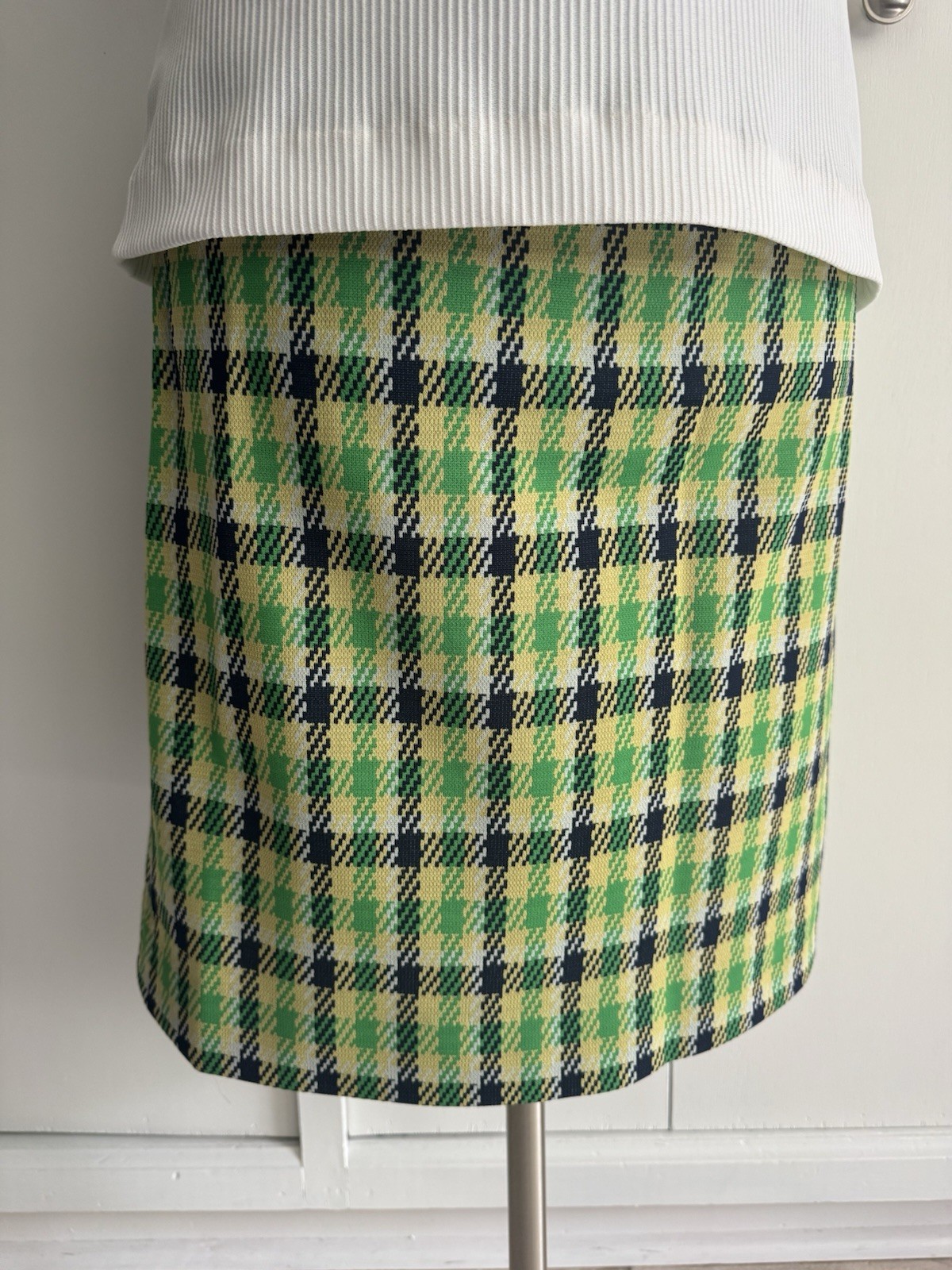 Vintage 1960s Suit Set With Dagger Plaid Collar Matching Plaid Skirt Polyester
