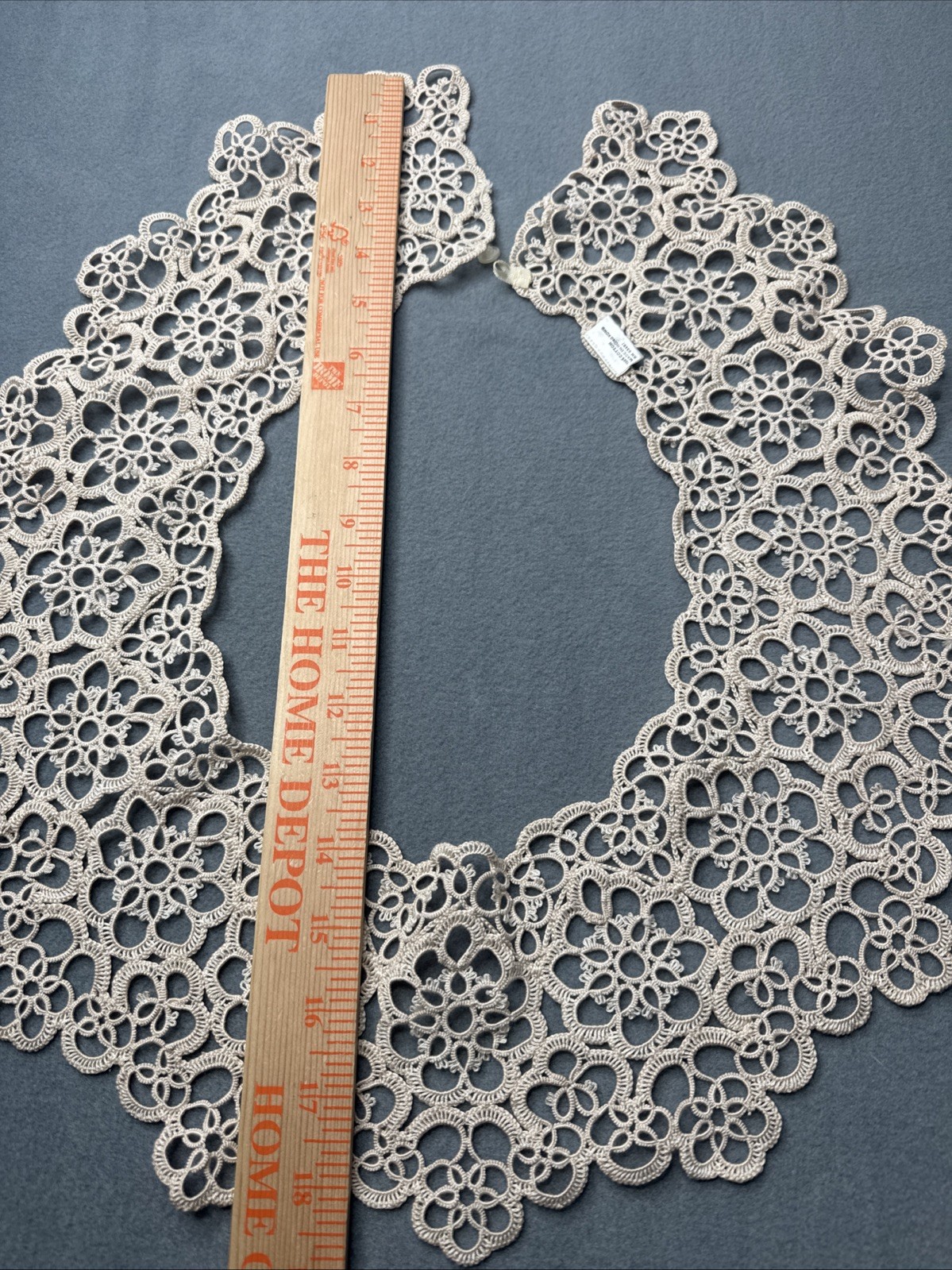 Vintage Tatted Lace Collar Cotton Floral Medallion Hong Kong Button Close