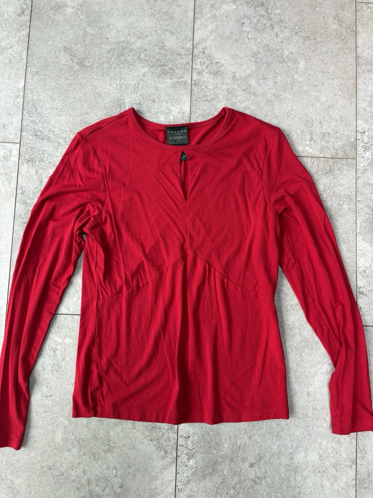Vintage Tailor B Moss Red Long Sleeve Keyhole Top Women Medium Y2K Quiet Luxury