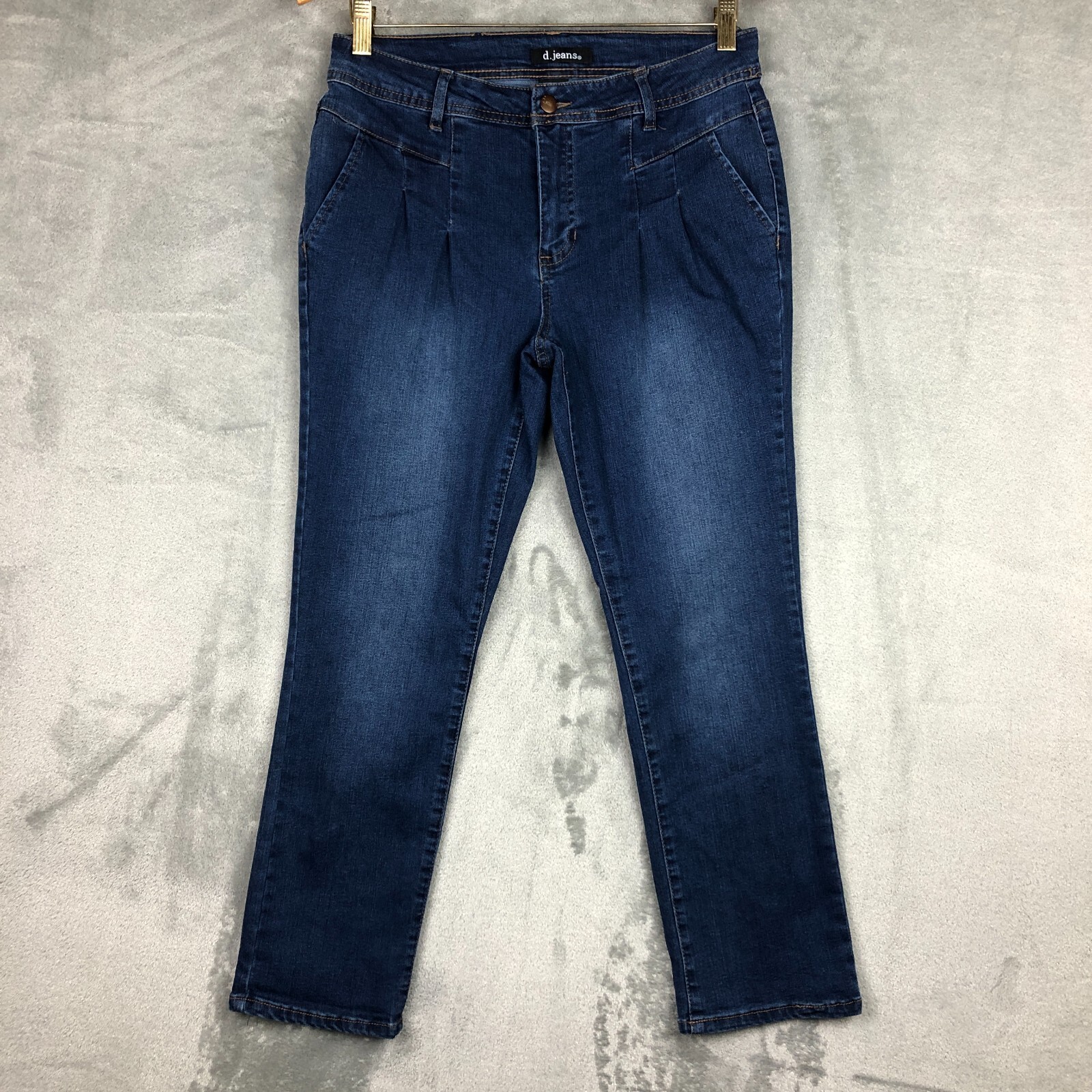 D. Jeans Straight Denim Size 8 Pleated Medium Wash Mid Rise 26.5 in Inseam Blue
