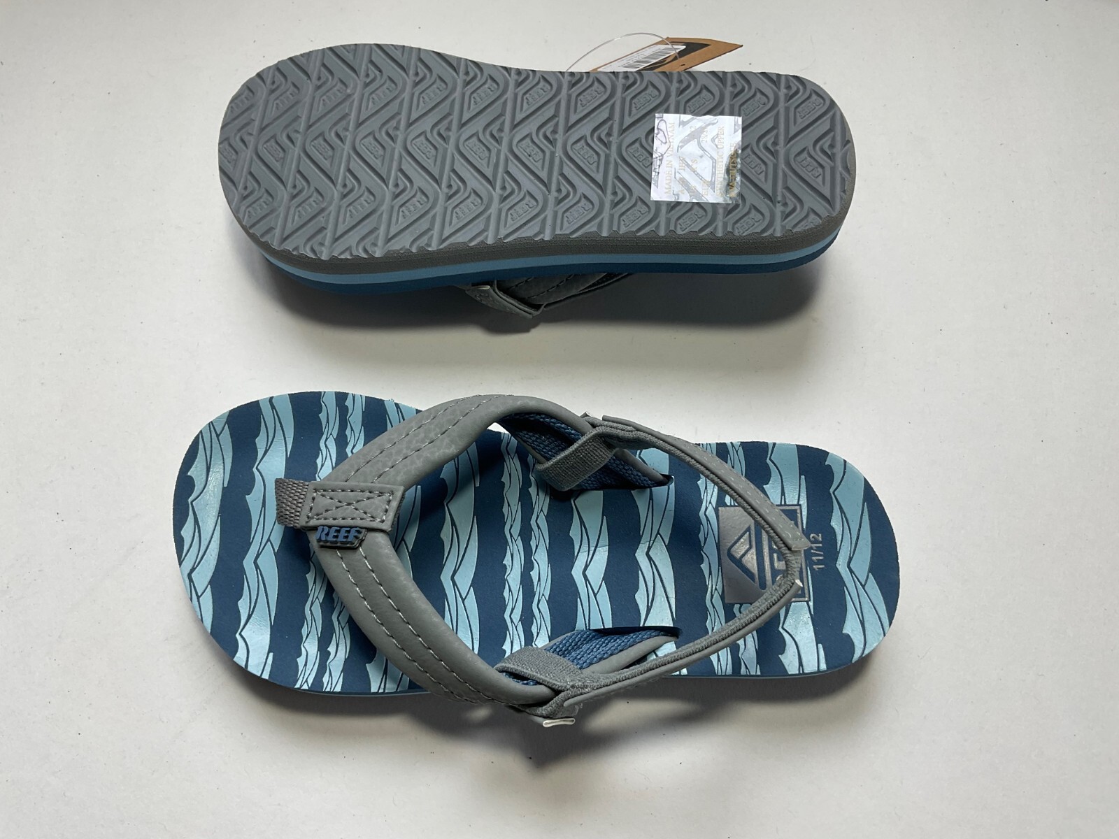 NEW! Reef Boy’s Ahi – Size 13/1 – Color Blue Gray Ocean
