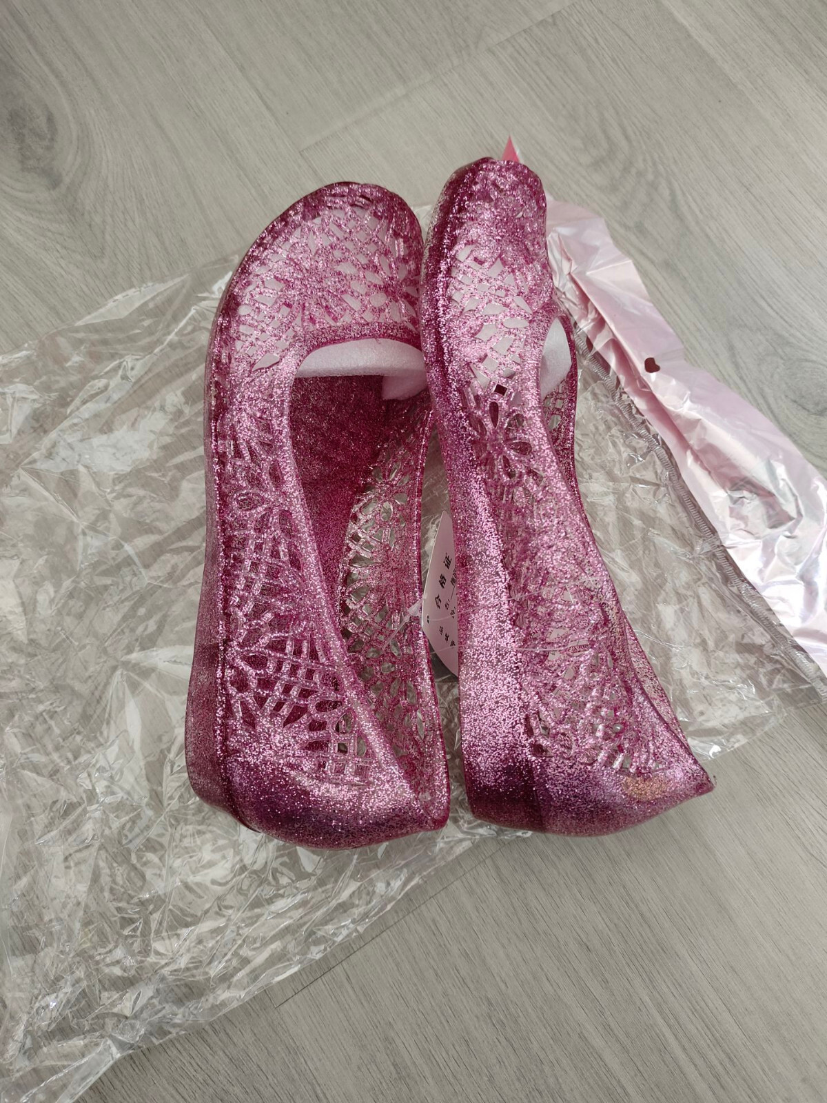 Fashion Womens Flat Hollow Out Sandals Summer Beach Slip On Low Heels Shoes 2026