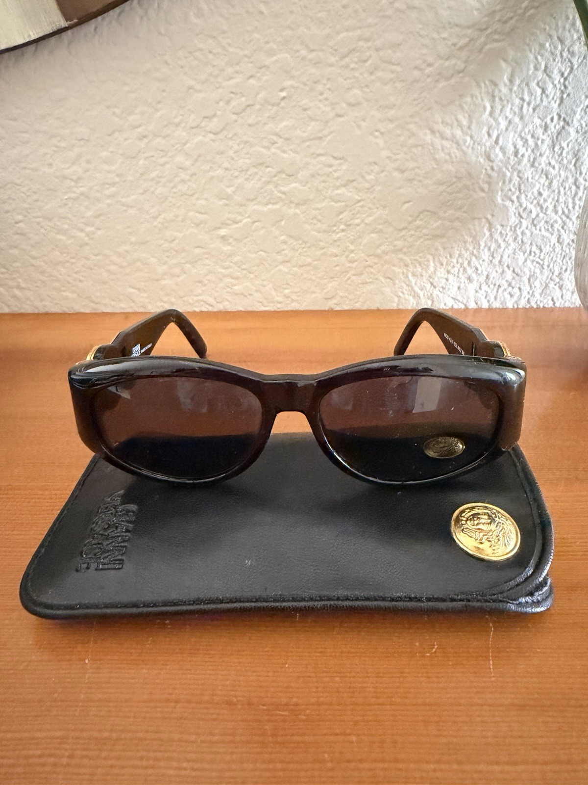 GIANNI VERSACE MOD 424/M COL852 BK Black Sunglasses With Matching Leather Case