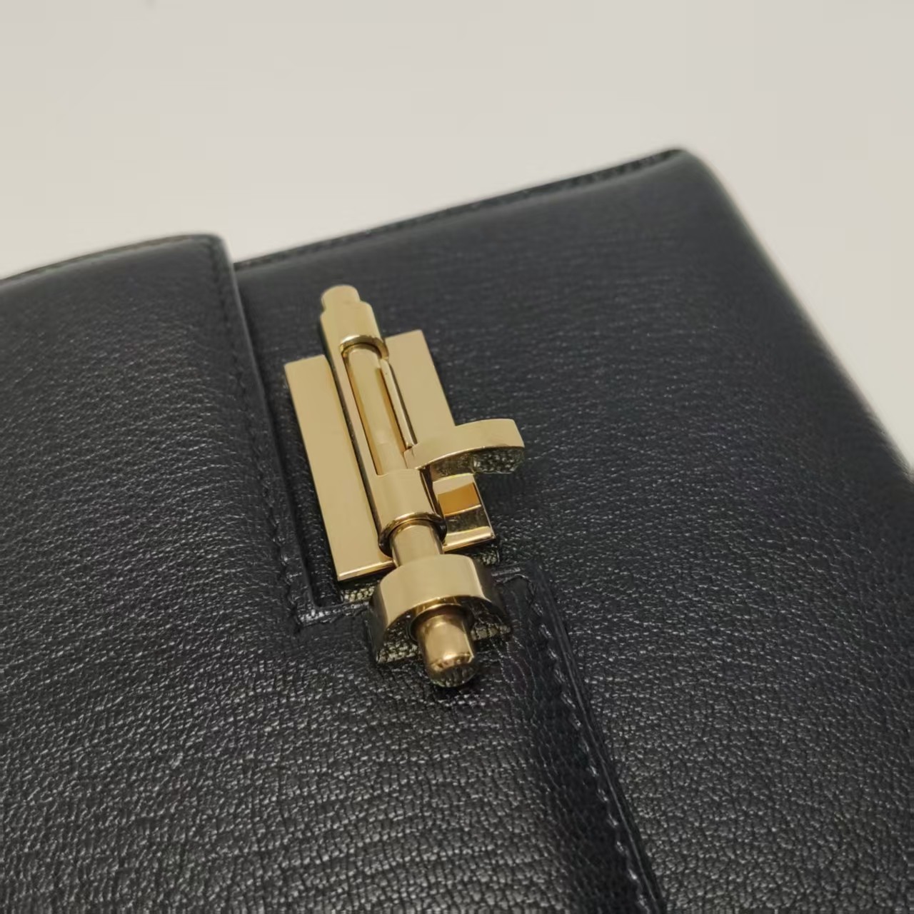 Hermes Verrou Mini 17 Chevre Mysore Black 89 Noir Permabrass Gold Hardware Auth