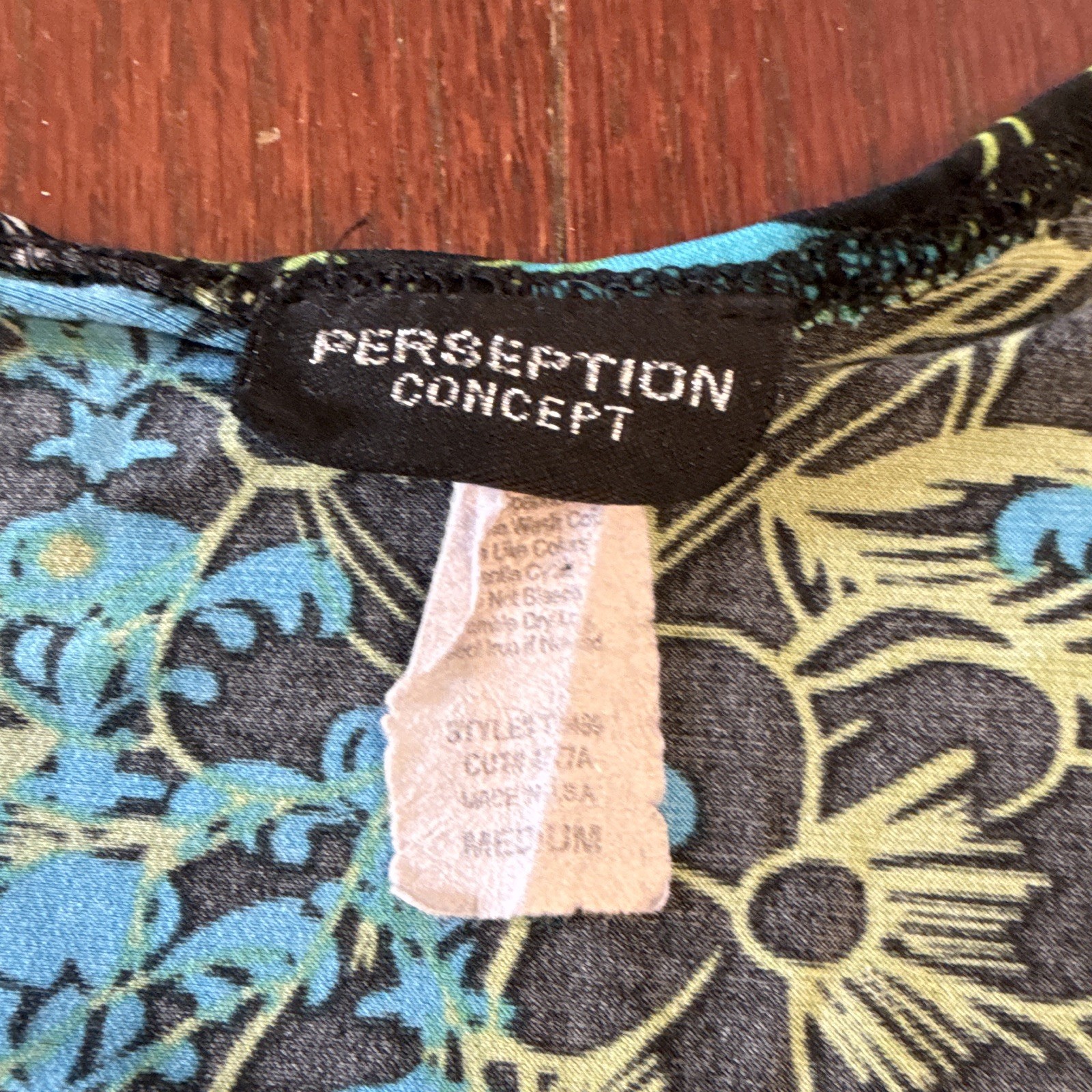 Perseption Concept Women’s Blouse Blue/Green/Black Floral Medium
