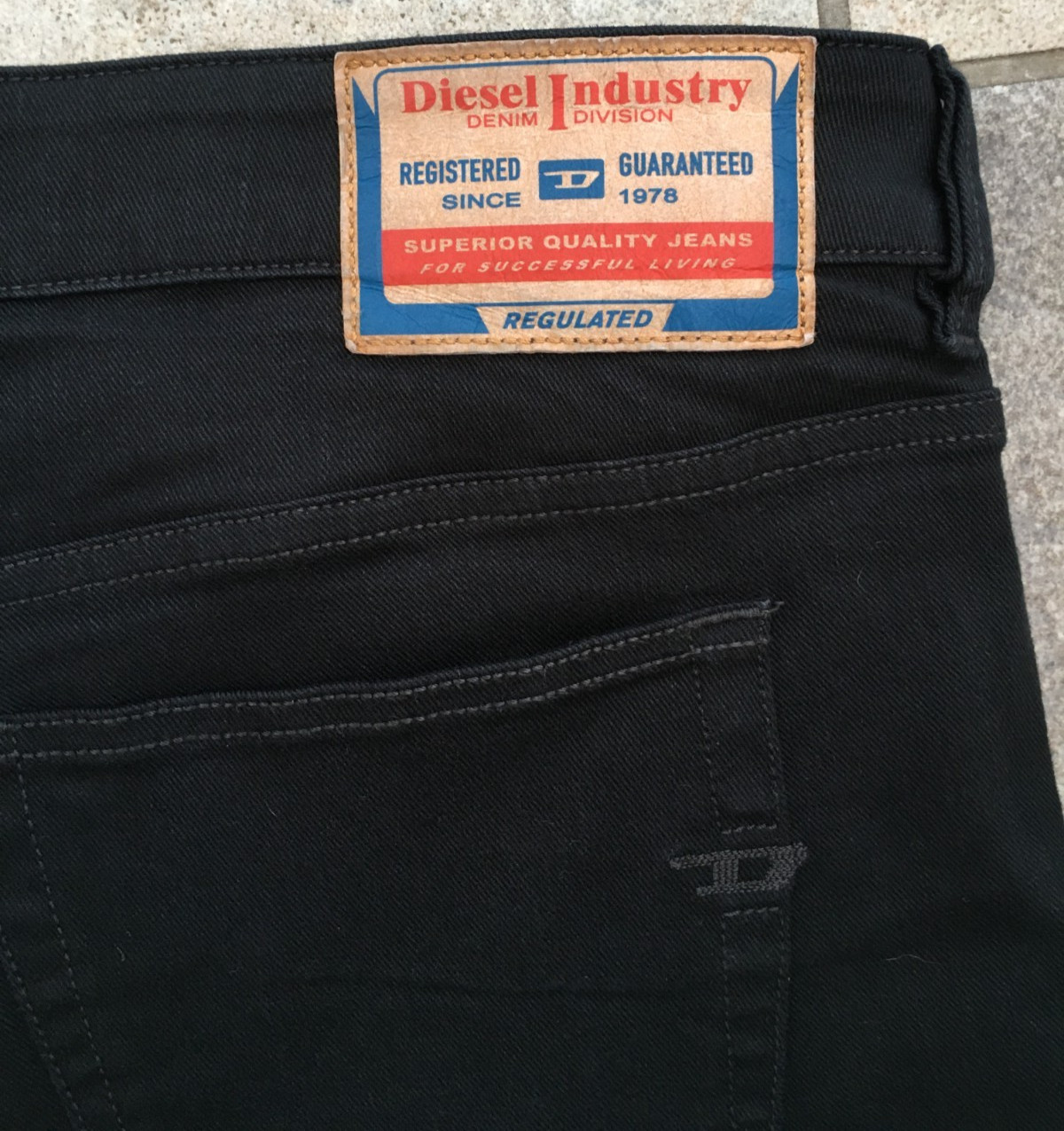 Mens Diesel 1979 SLEENKER 09C51 Skinny Fit Black Stretch Denim Jeans – W38 L28