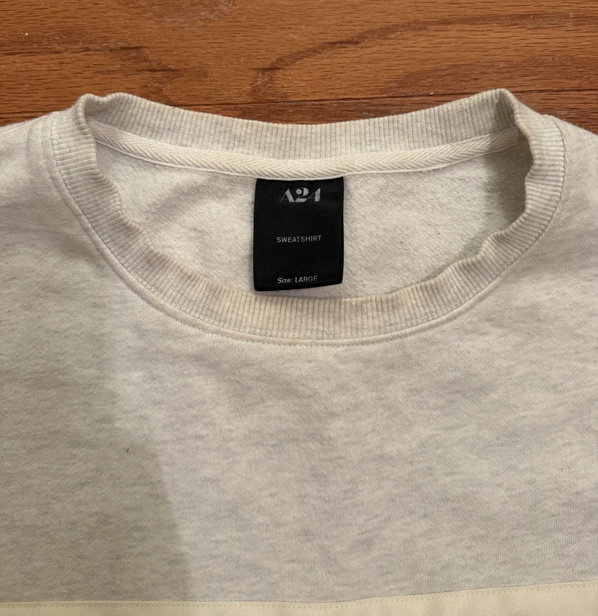 A24 A Twenty-Four Patch Crew Neck Sweatshirt Size Large Off White Heather Gray