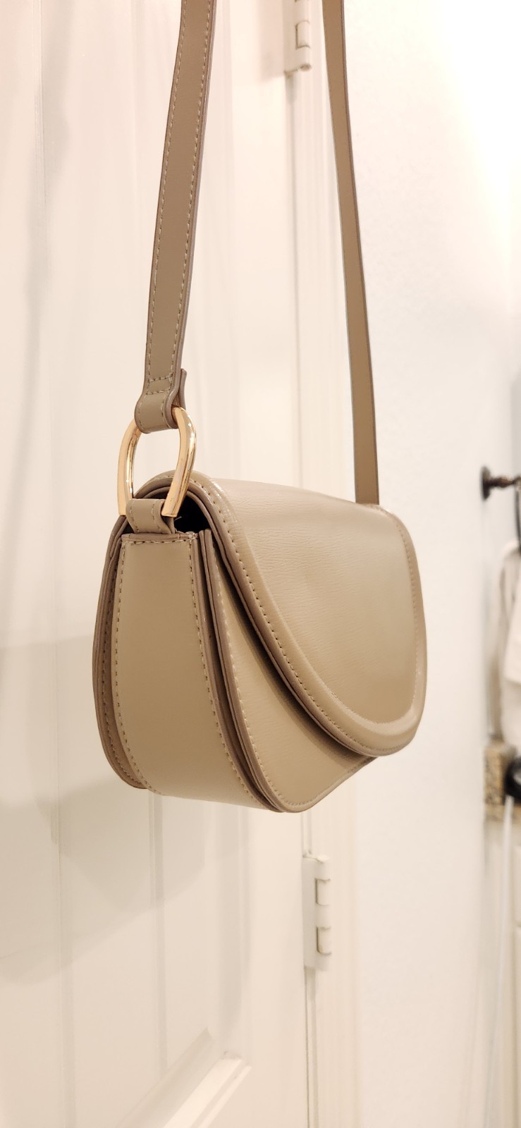 H&M Taupe Solid Semi-Circle Crossbody Bag Snap Closure Gold Hardware Pockets