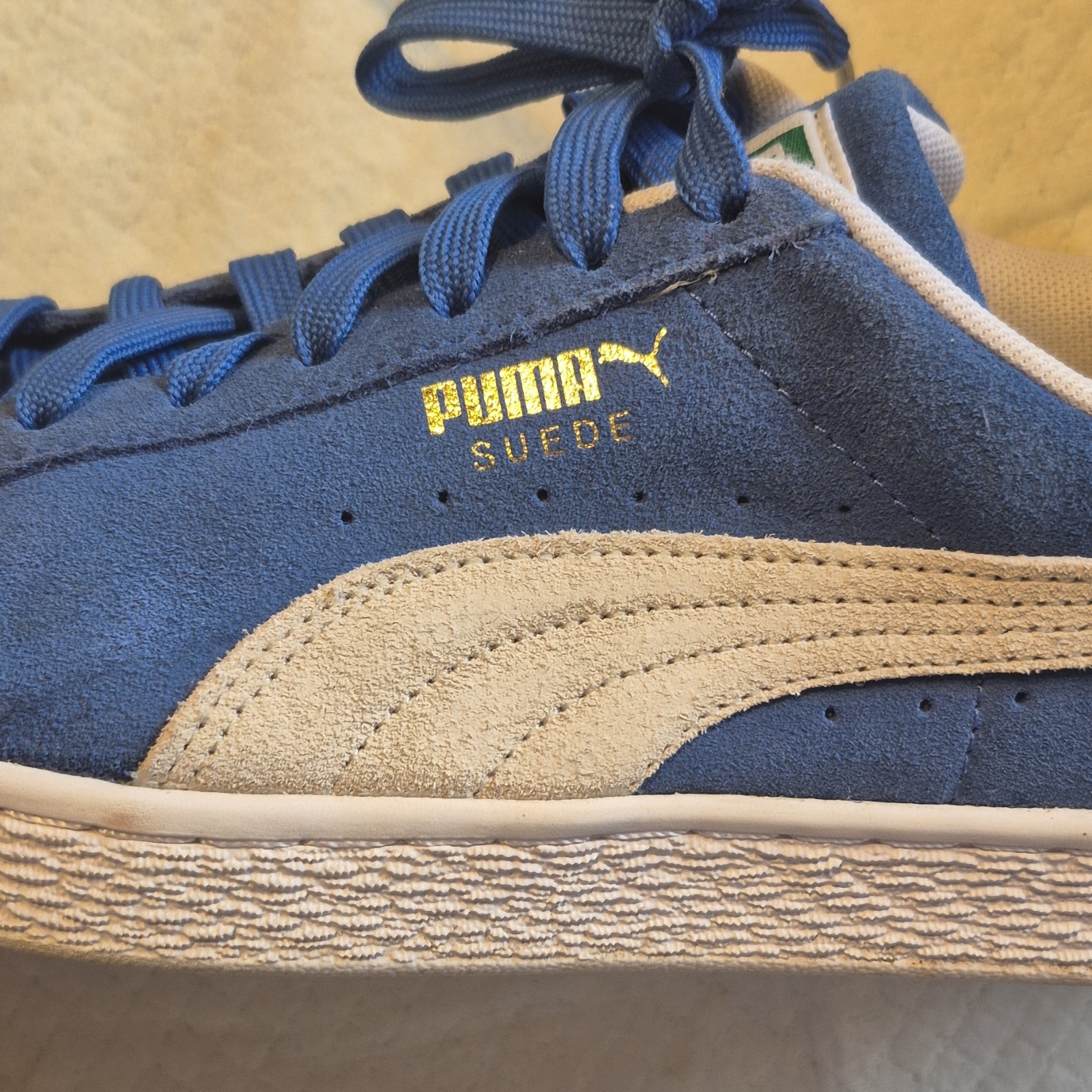 PUMA Suede Blue/Beige/White Solid Suede Low Top Lace Up Men’s Sneaker