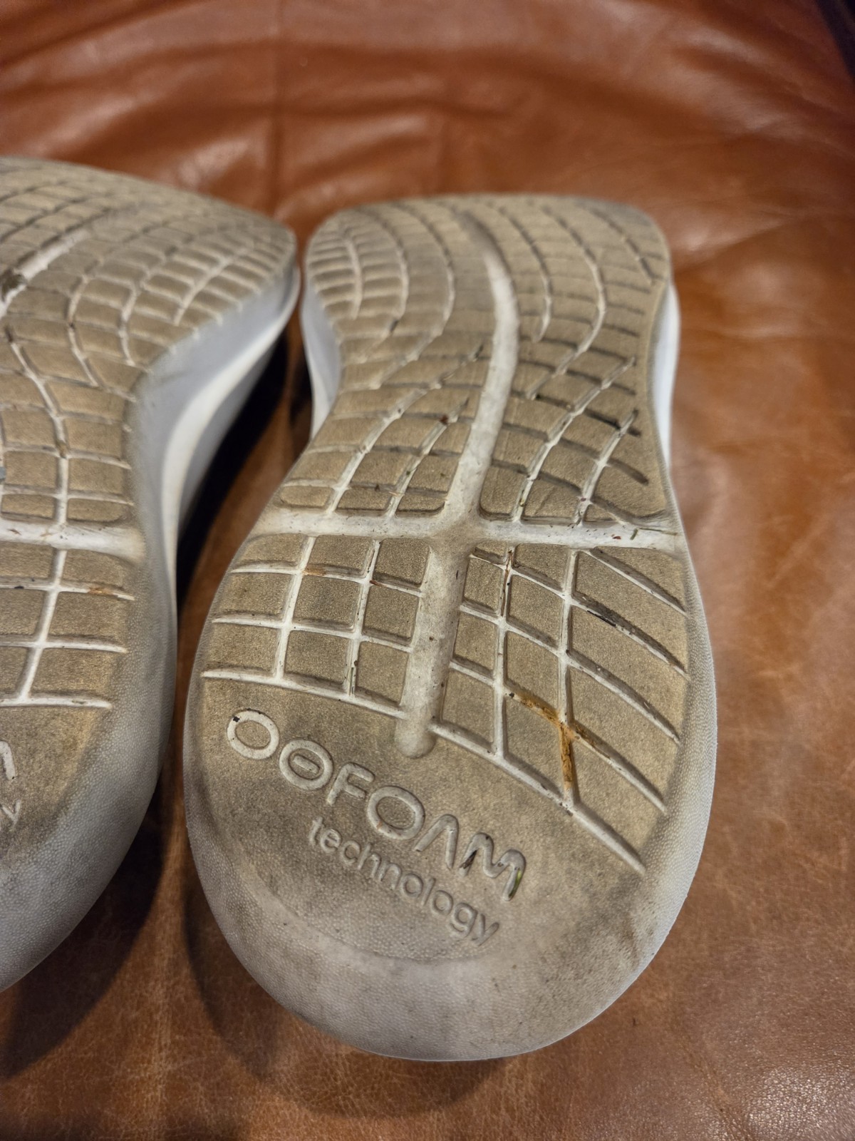 OOFOS OOMY STRIDE RECOVERY Sneakers Womens 11 Black Gray OOFOAM TECHNOLOGY