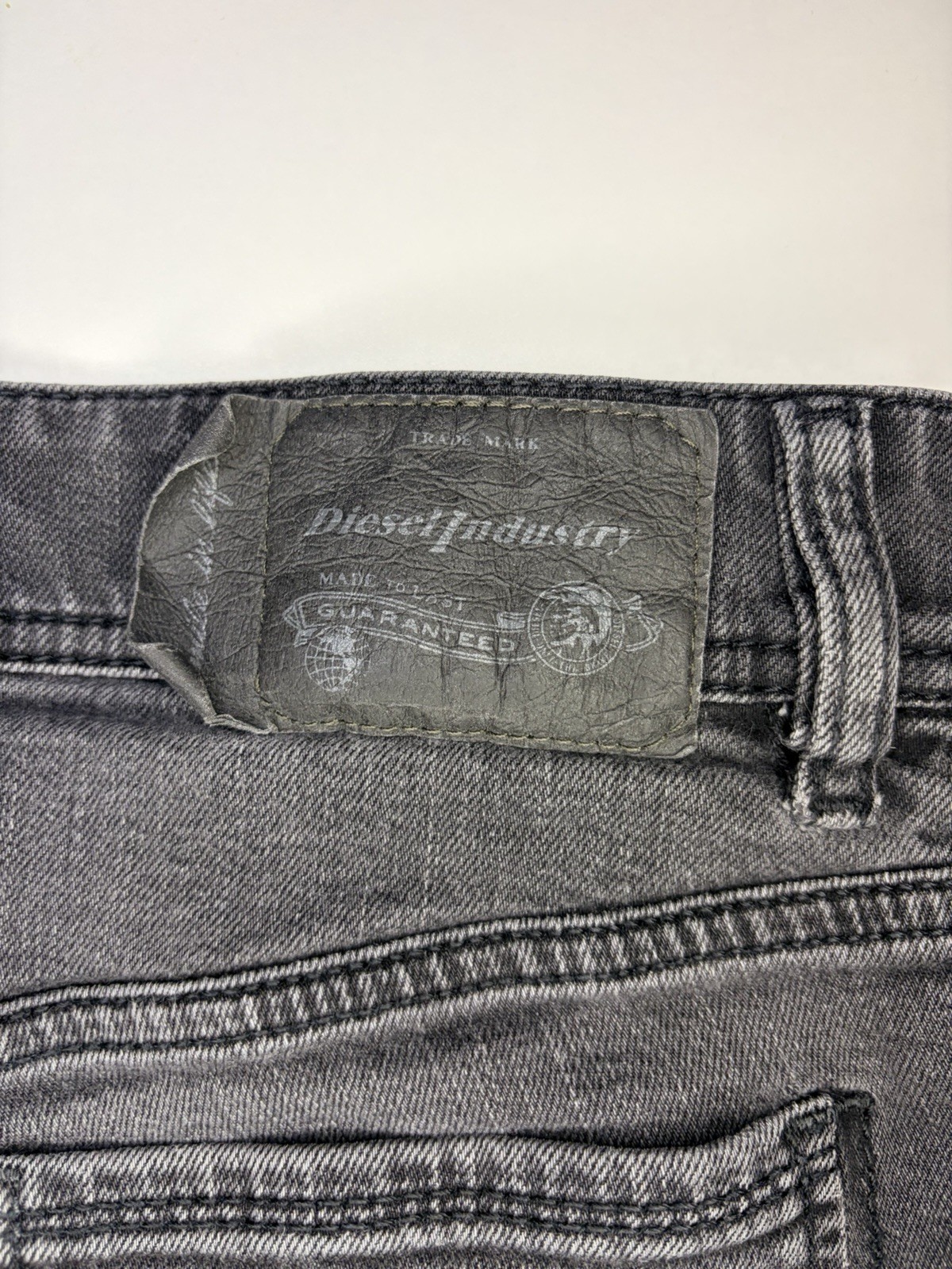 Men’s Diesel Sleenker Jeans 0886Z Stretch Skinny Slim Denim W29 X L32 Black