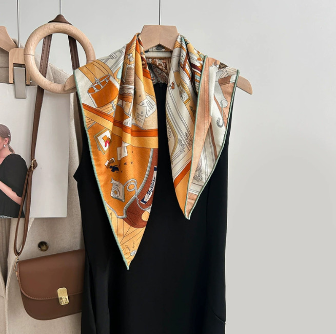 70% Cashmere 30% Silk Neckerchief cashew Print Wrap Scarf Shape Bandana 65X65cm