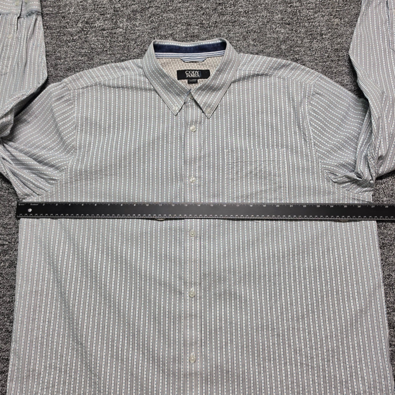 Button Down Shirt Cody James XL Mens White Blue Excellent Striped Western Core