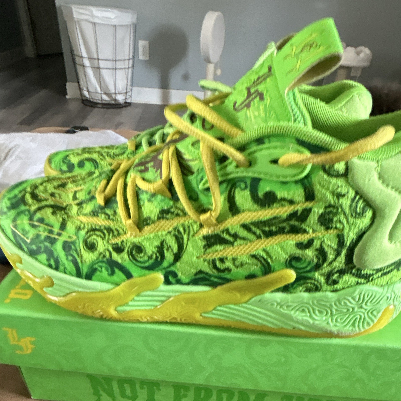 PUMA MB.03 LaFrancé FOREVER.RARE Green/Yellow Mid Top Basketball 379233-01