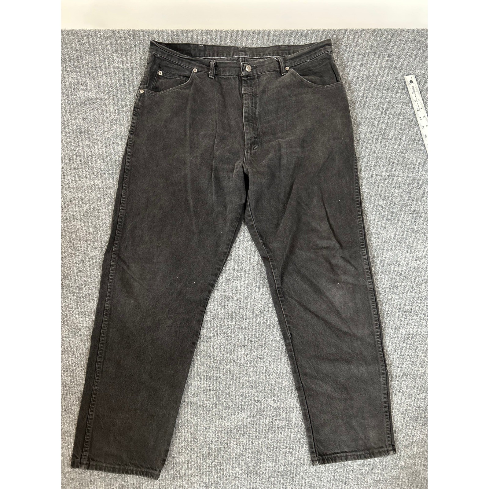 Wrangler Jeans Mens Size 41×30 Black Straight Leg Made in USA Denim Faded Casual