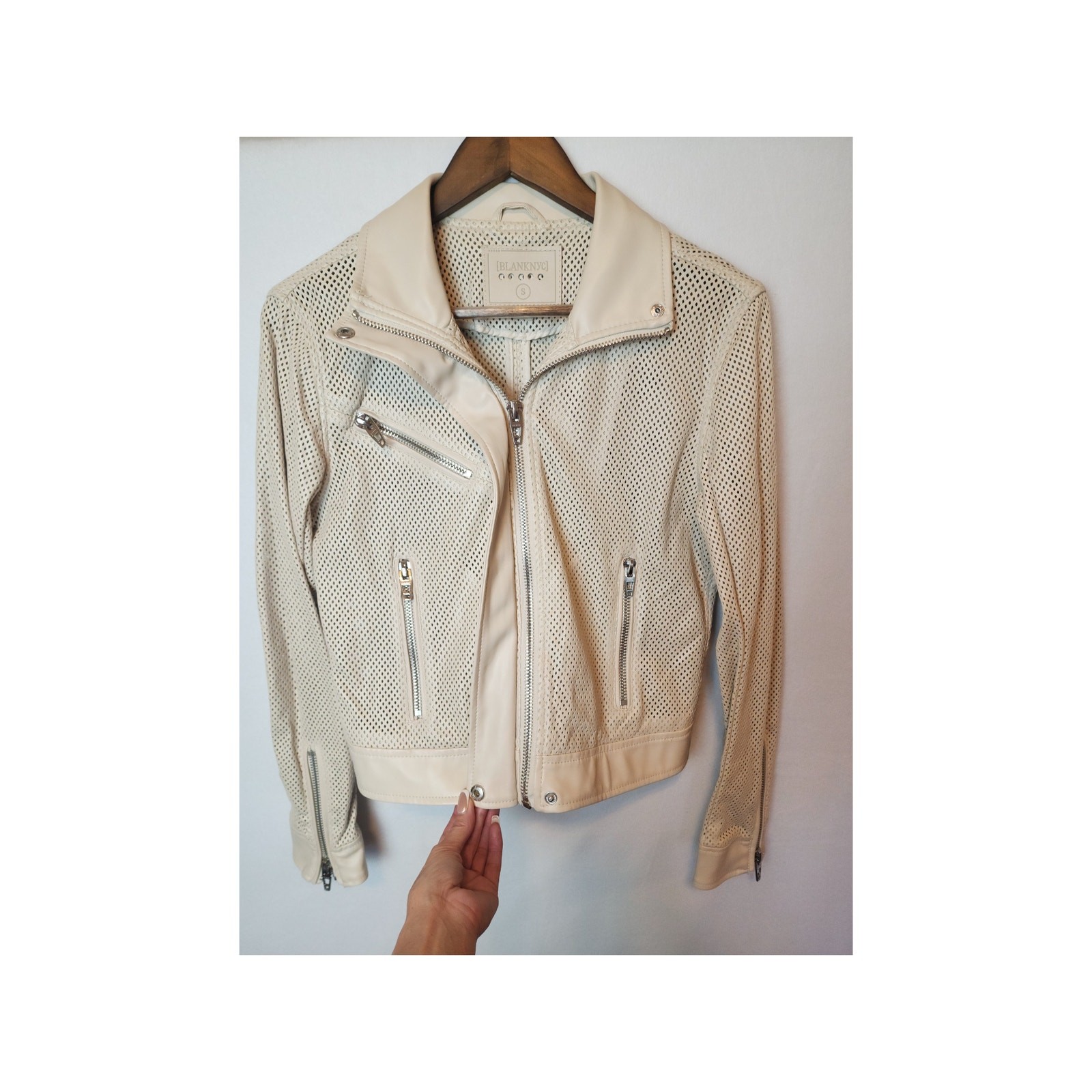 BLANKNYC Perforated Moto Jacket Women’s Small Cream Faux Leather Zip Pockets