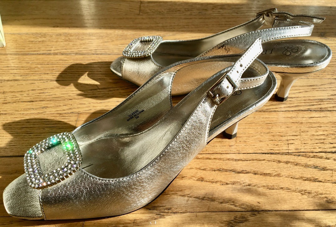 J. Renee Silver Slingback Special Occasion US Size 5 Open Toe Rhinestone Buckle