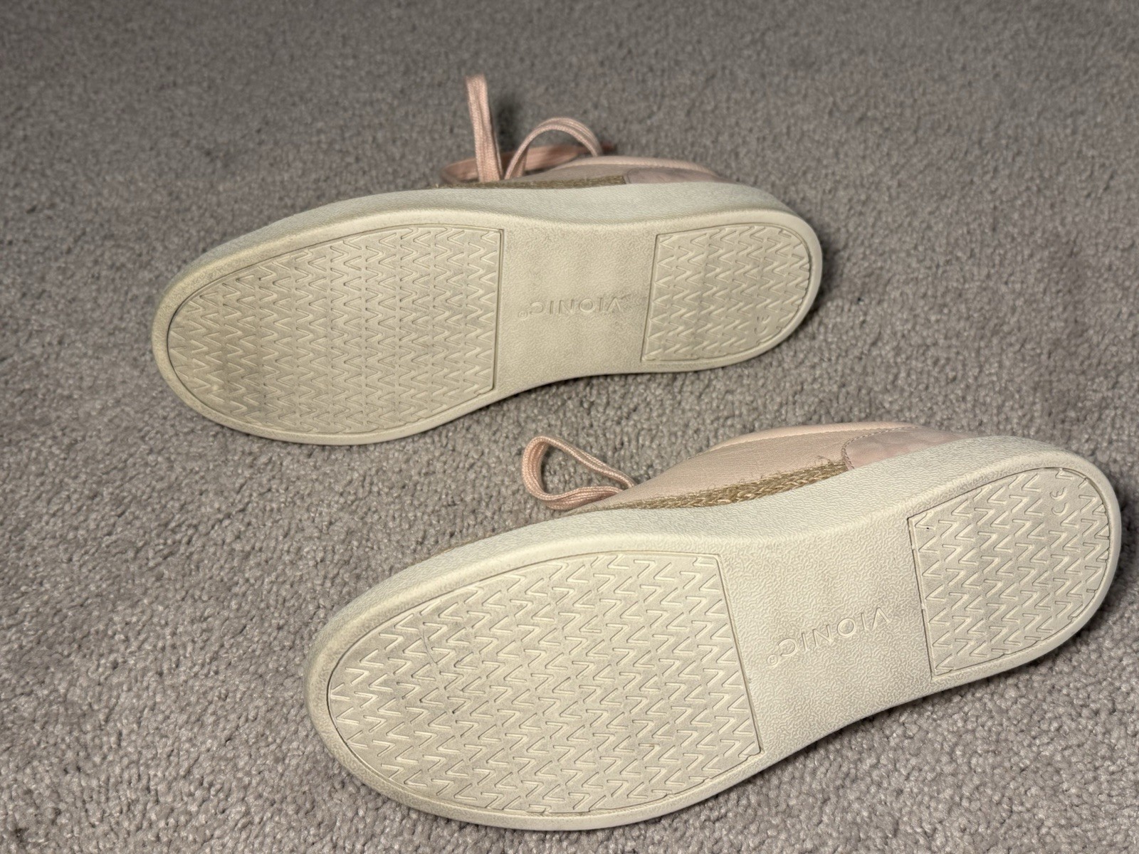 Vionic Winny Sneakers Pink Size 7.5