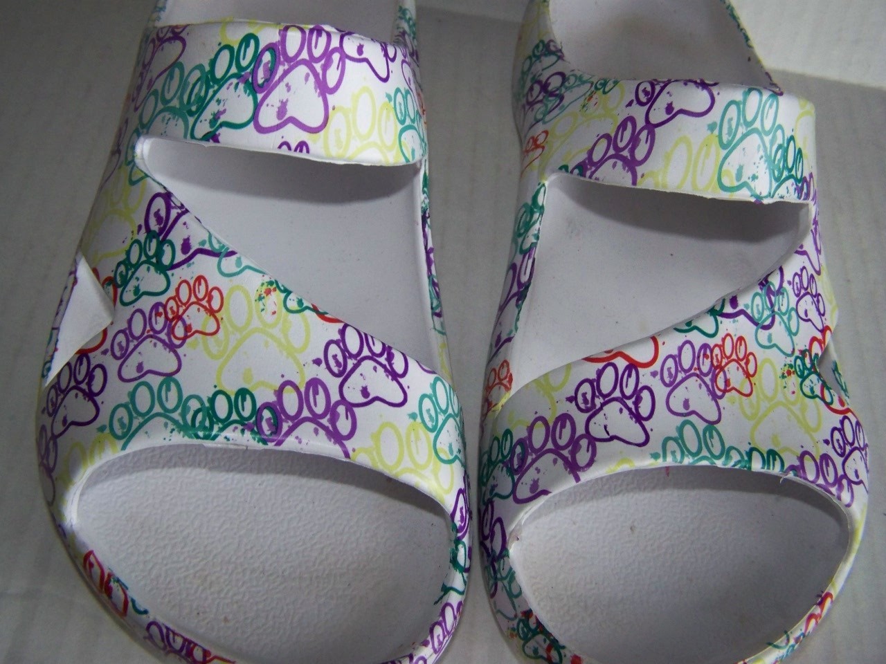 Sandals, slide on size 7M WHITE with Multi color Paw prints n flowers NextToNEW