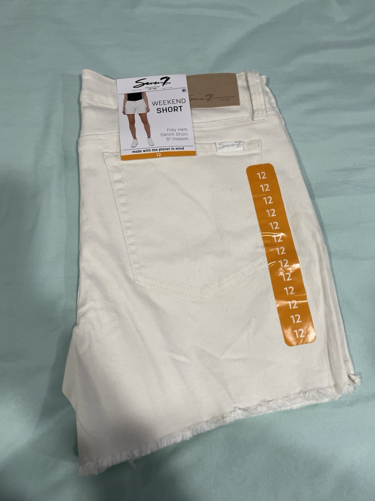 Seven7 Women’s Mid-Rise Comfort Stretch Weekend Short
