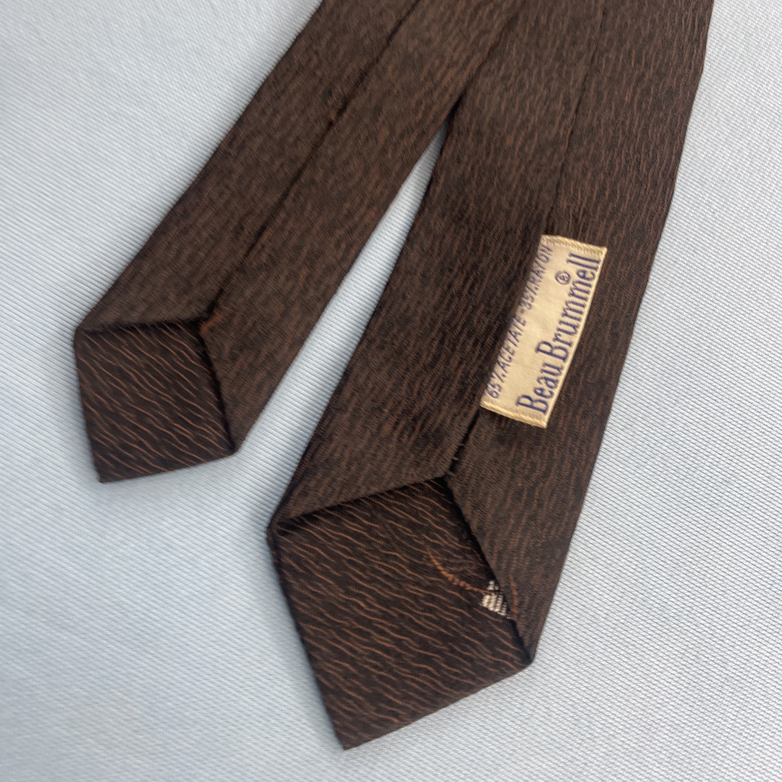 Vtg 50s 60s Tie Beau Brummel Atomic MCM Deco Medallion Brown Slim Necktie 2×53