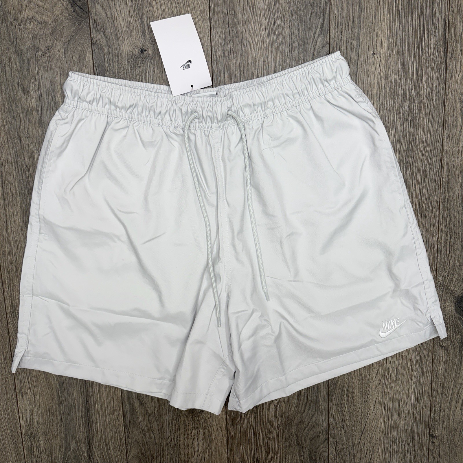Nike Woven Shorts Medium Mens Grey Photon Dust Club Flow Above Knee Length $50