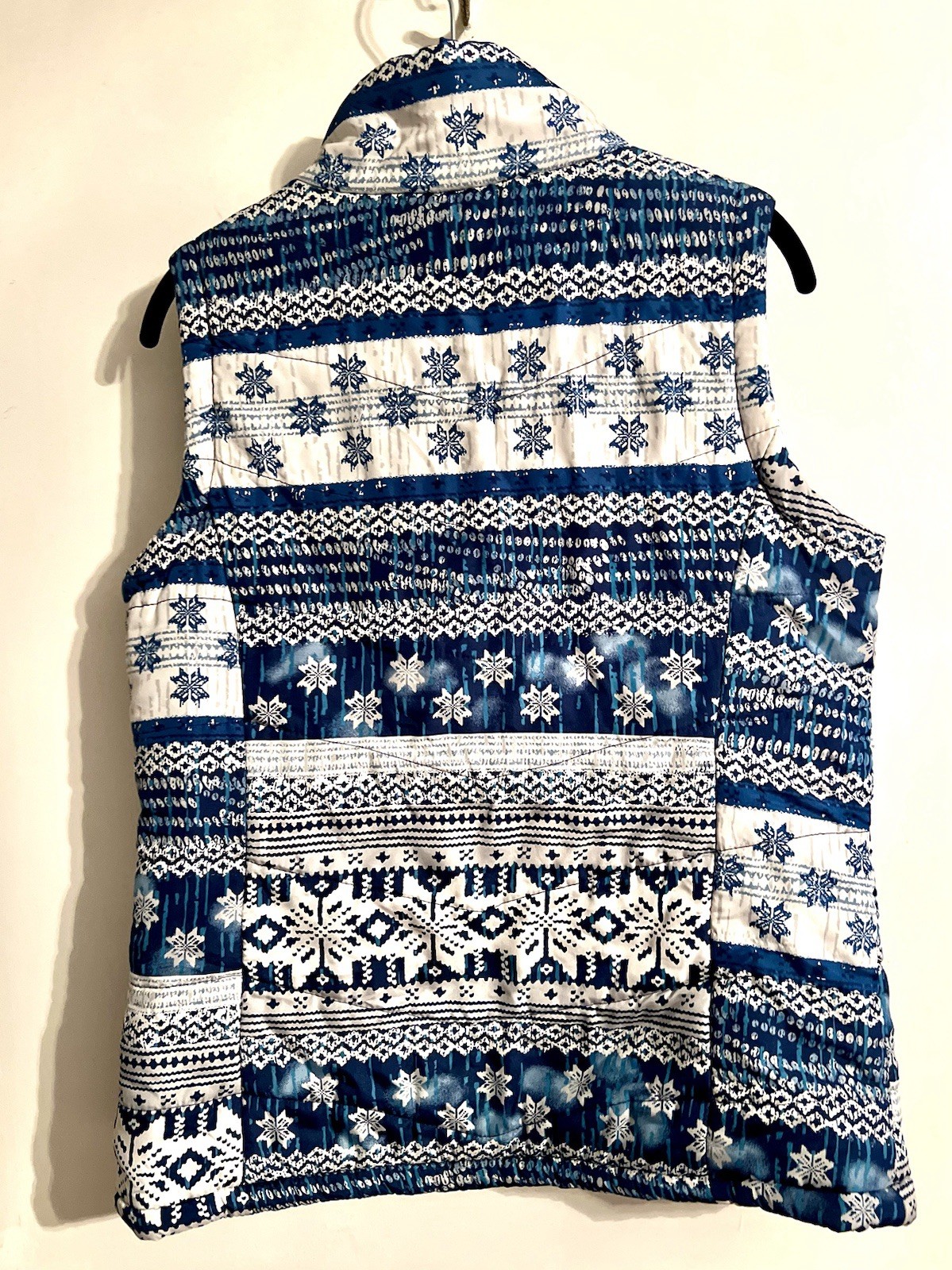 fresh NEW YORK Blue White Snowflake Pattern Quilted Vest Full Zip Women’s M