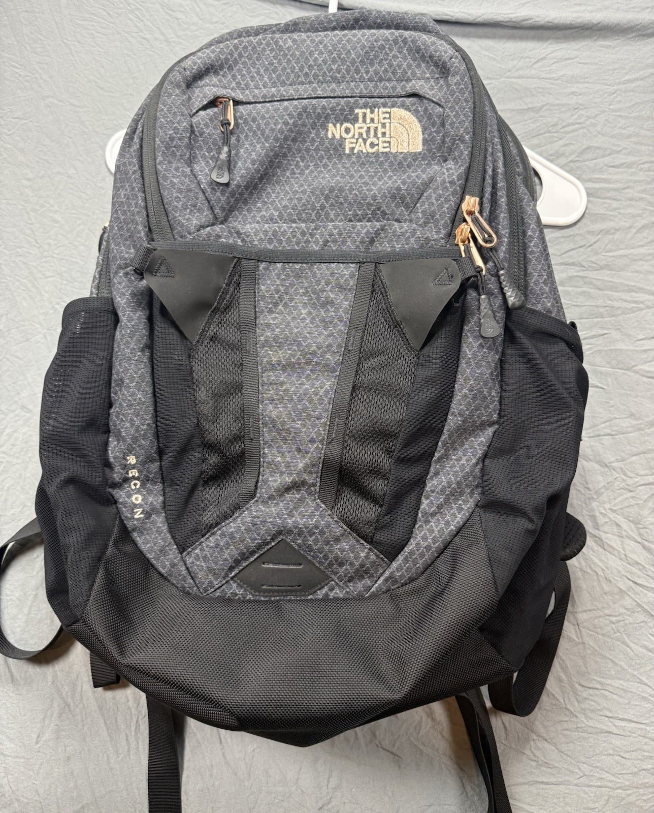 The North Face Recon Backpack Travel Bag Black Grey FlexVent