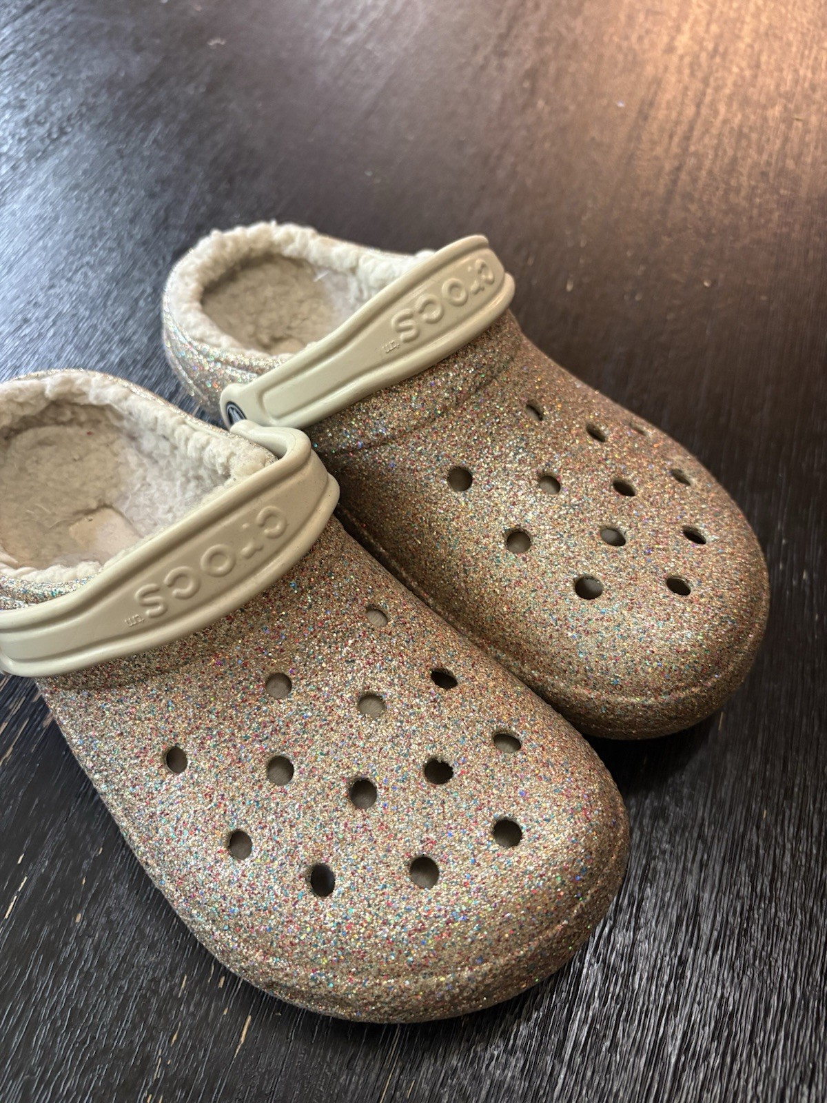 Crocs Women Glitter Lined Faux Fur Clog Gold Multicolor Slip-On US 8