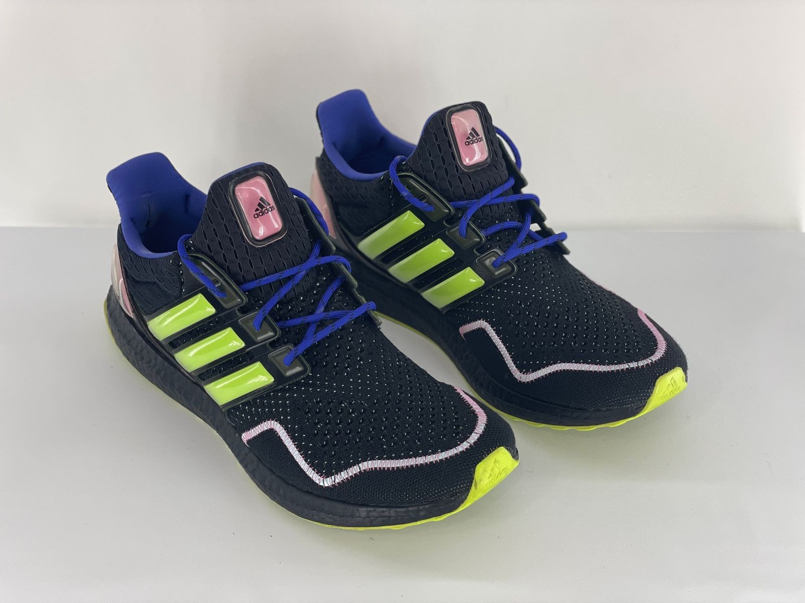 Adidas Ultra Boost DNA Men’s Running Shoes Black Neon Green Blue Sz 10.5