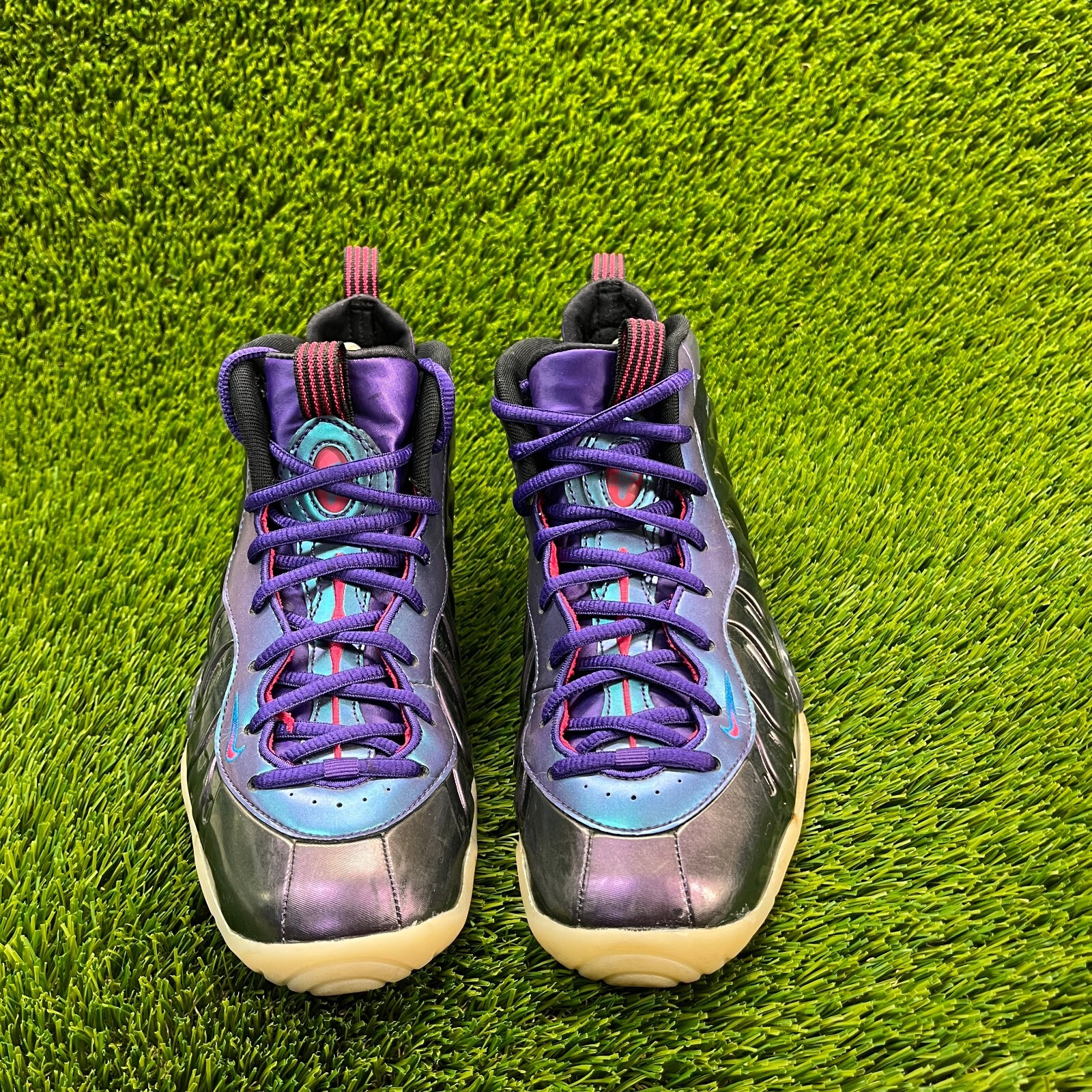 Nike Air Foamposite One Girls Size 6Y Purple Athletic Lifestyle Shoes Sneakers