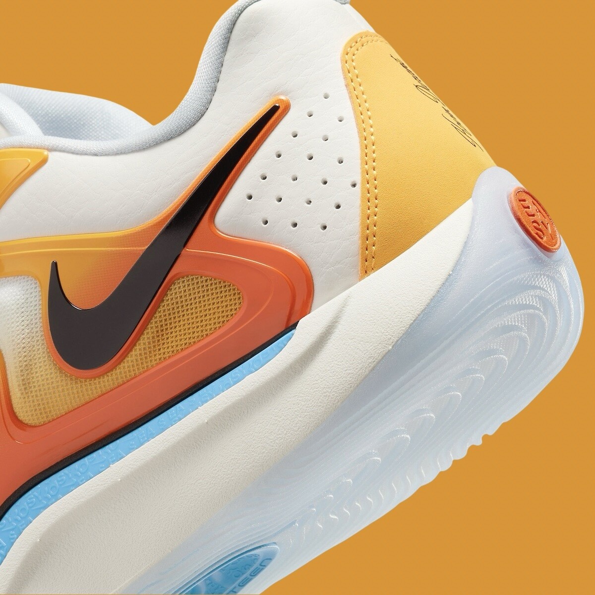Nike Kevin Durant KD 17 Sunrise University Gold White FJ9487-700 sz 9.5 Men’s