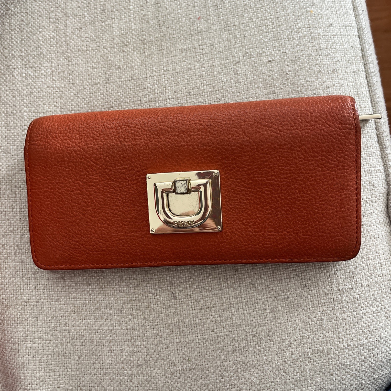 Dkny Wallet Multifunctional Credit Cards Bills Receipt Coins Orange Purse Wallet