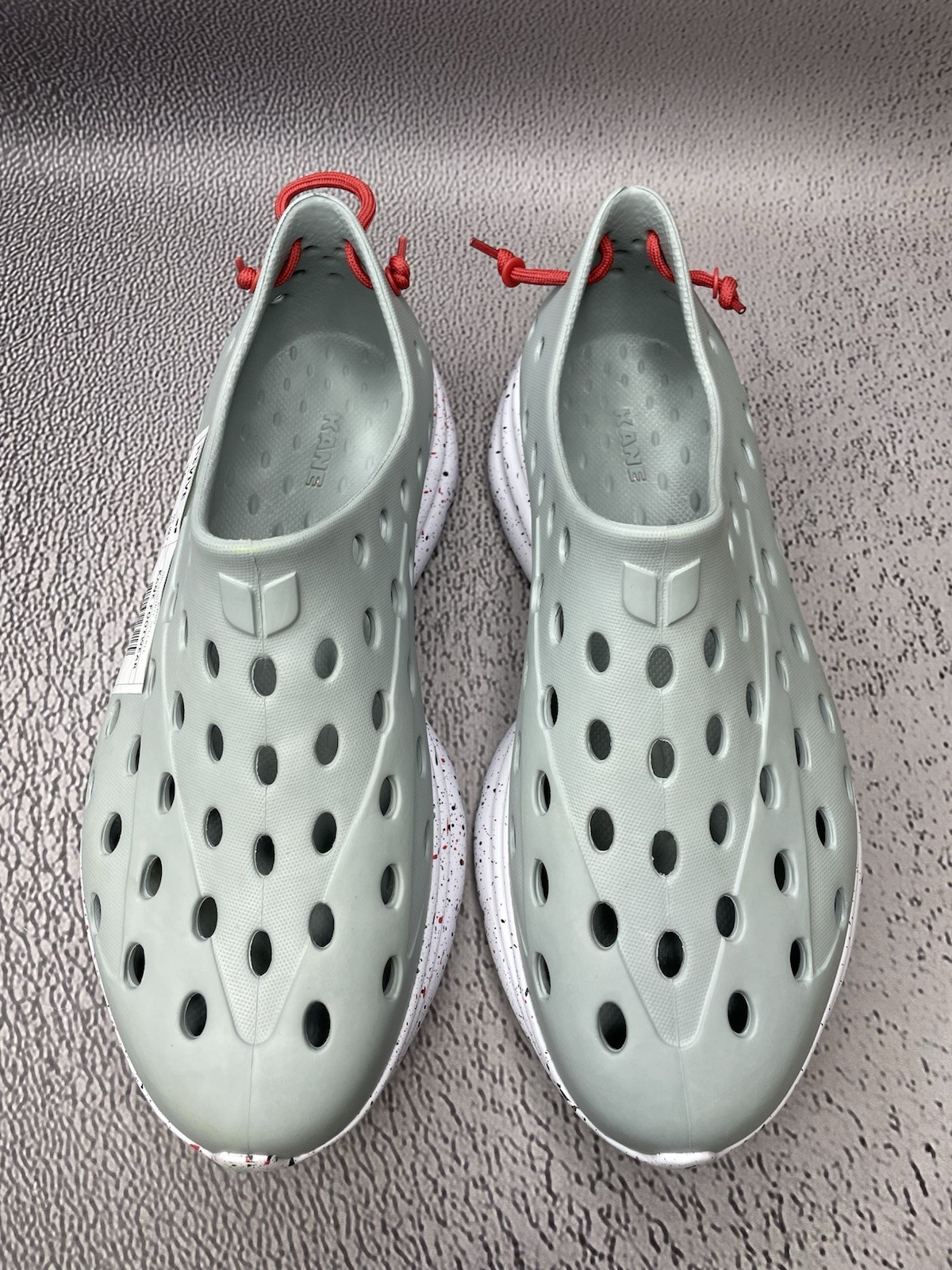 Kane Revive Shoes Grey White Speckle Vented Rubber Sneakers Size US M 10 W 12