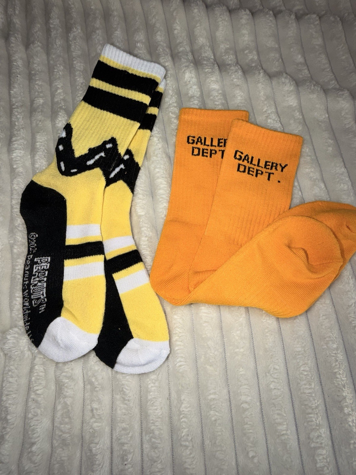 Gallery Dept. Men’s Dress Socks 2 Pairs Size 10-12 Multicolor Striped Logo