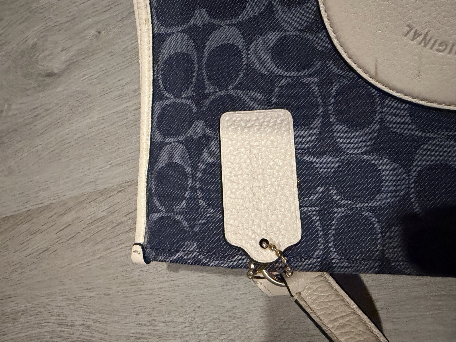 Coach Dempsey Tote Signature Jacquard #coach #vintage