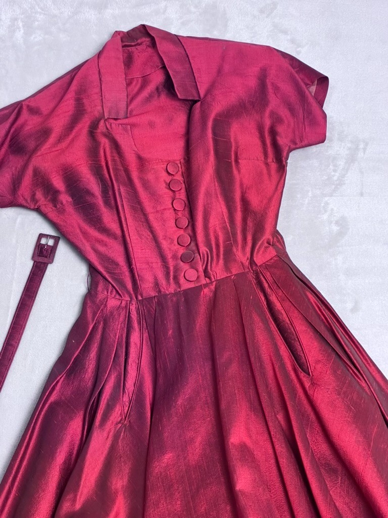 VINTAGE 60’s Women’s Dress SZ 2/26″ Waist Cranberry Red Hand Tailored Fit Flare