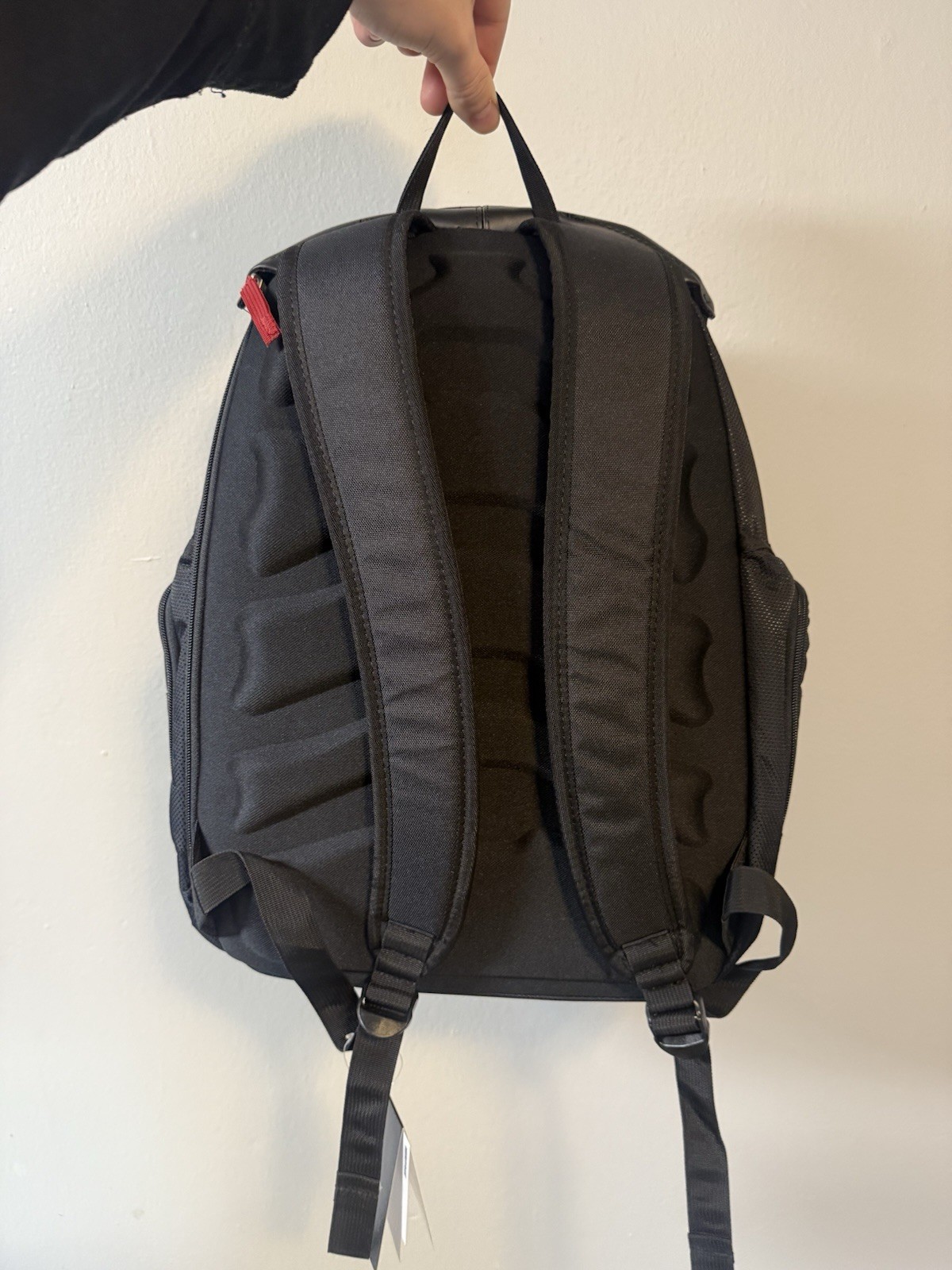 Oakley Kitchen Sink Backpack 23L Capacity – 923560DM-001- New with Tag Black