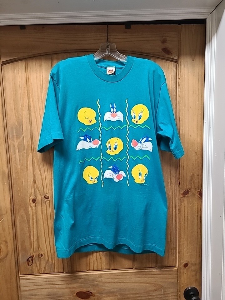 Vintage 1997Tweetie Bird Looney Toons Graphic T -Shirt-single stitch-size large