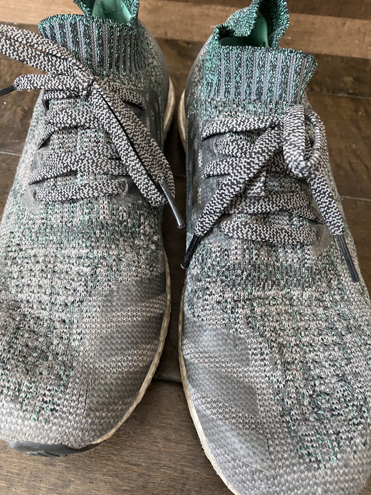 adidas Ultraboost Men’s 11 Gray Low Top Cushioned Running Sneakers MRP$180
