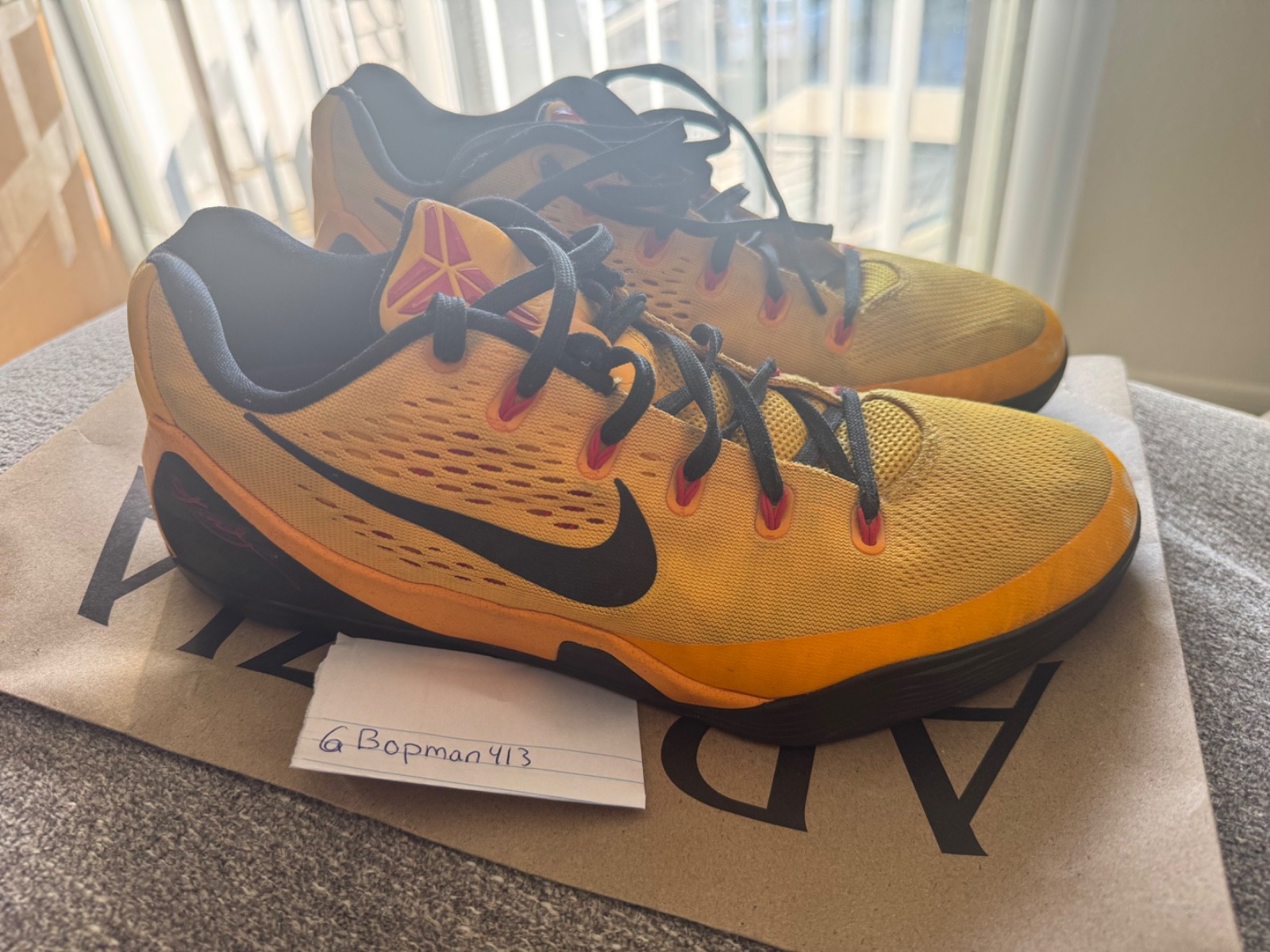 Size 10 – Nike Kobe 9 EM Bruce Lee