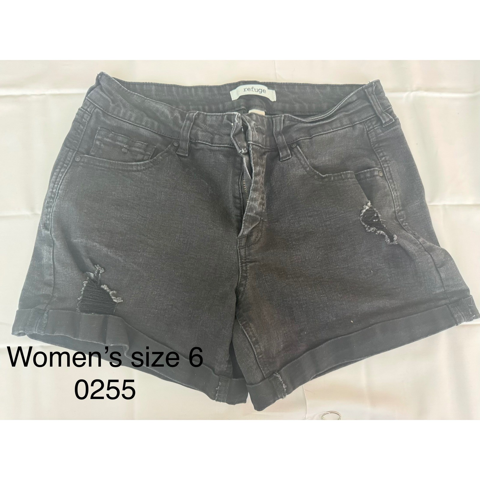 Refuge Women Black Distressed Denim Shorts Cuffed Hem Size 6 0255