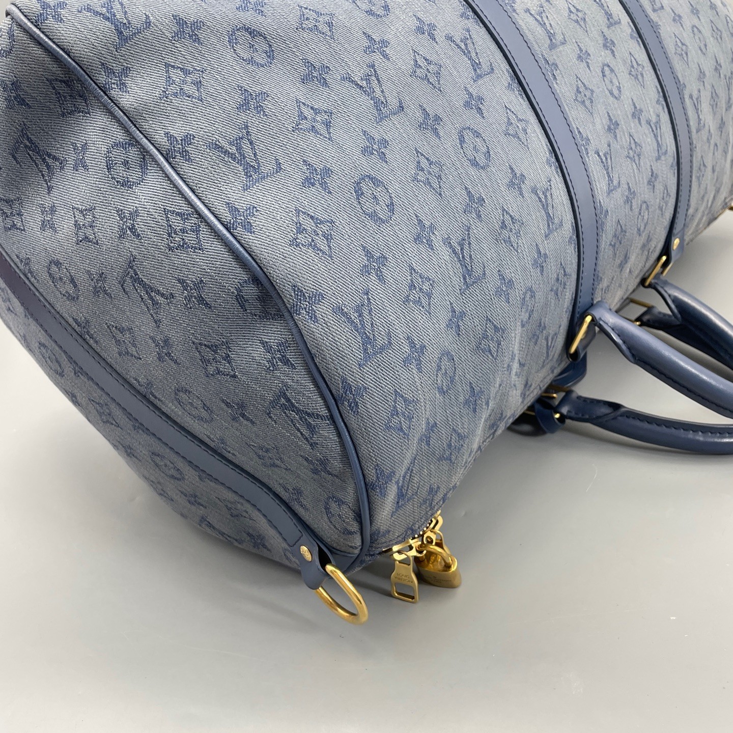 AUTH LOUIS VUITTON LV Keepall 50 Blue Denim Canvas Travel Duffle Bag.