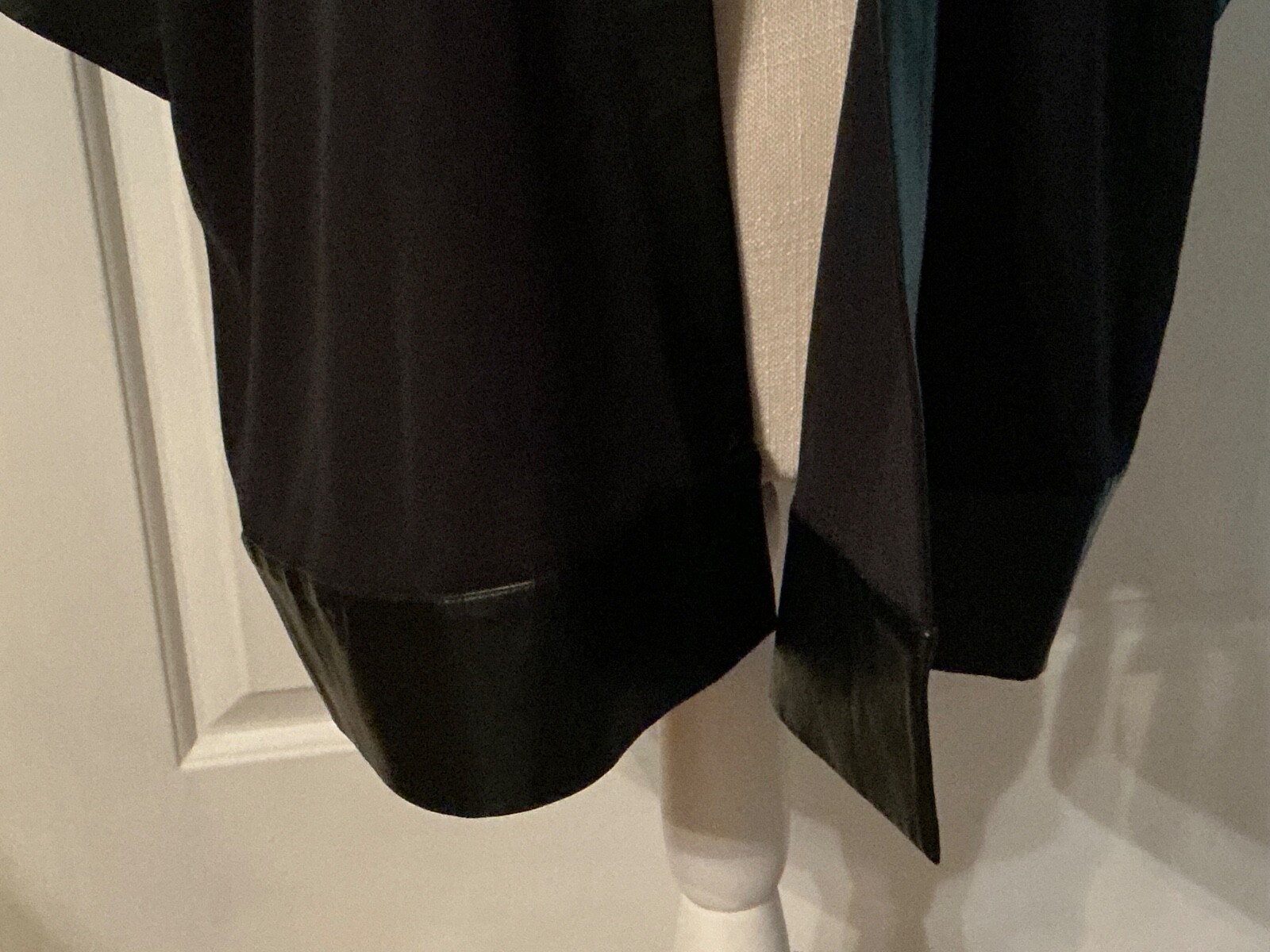 🌸 Ming Wang Black with Black Faux Leather Trim 3/4 Sleeve Size M Jacket 🌸